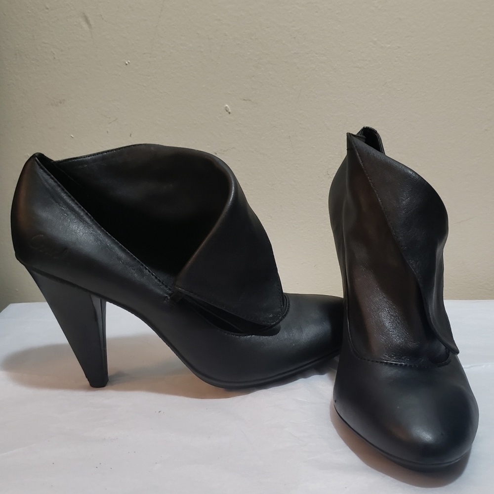 Coach foldover heels